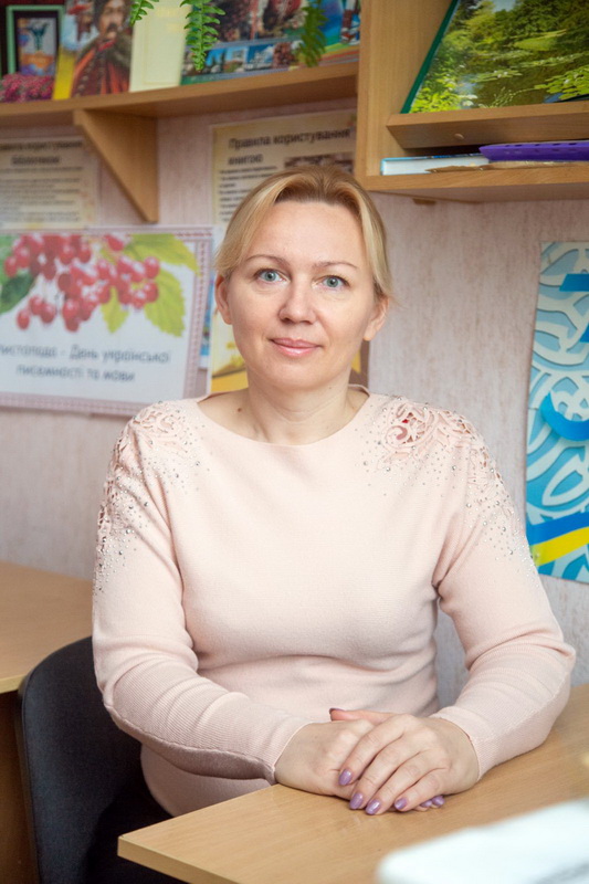 Фещенко Світлана Василівна, вчитель англійської мови, “старший вчитель ”