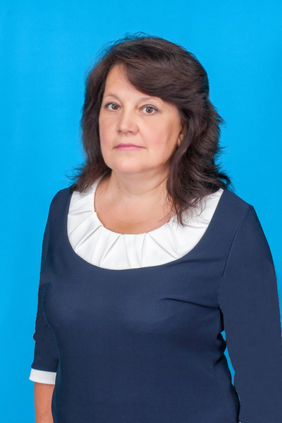 Директор ліцею Кайзер Ольга Миколаївна, вчитель зарубіжної літератури, “старший вчитель” 