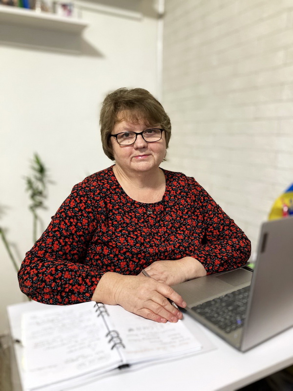 Заступник директора з навчально-виховної роботи  Заїка Тетяна Миколаївна, вчитель математики, “старший вчитель”